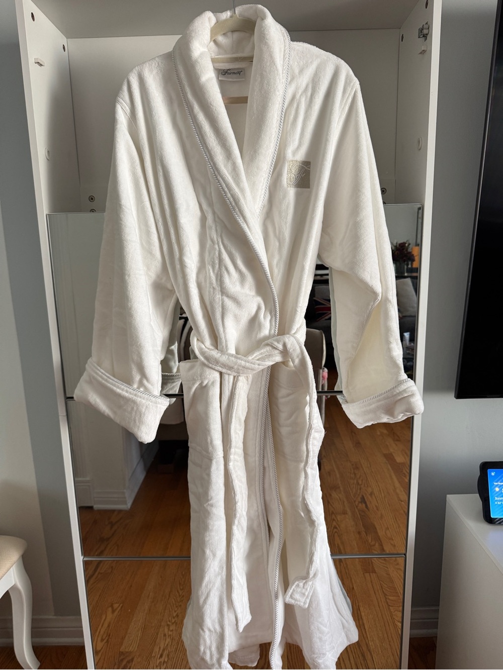Luxury White Plush Bathrobe - Fairmont Hotel